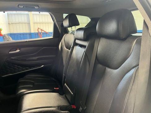 Used 2019 Hyundai Santa Fe AWD image 17