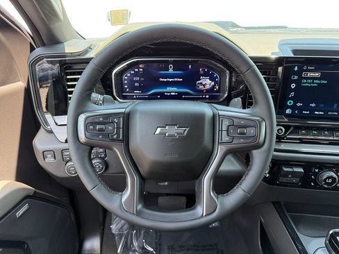 Used 2024 Chevrolet Silverado 1500 ZR2 AWD/4WD image 12