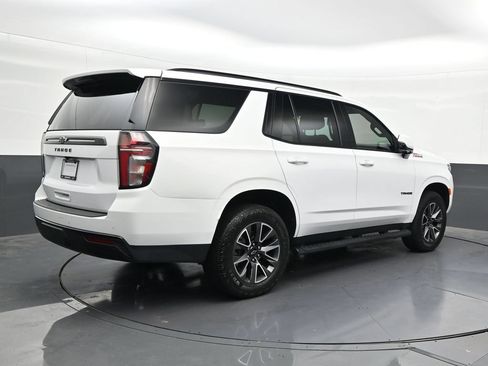 Used 2023 Chevrolet Tahoe Z71 w/ Luxury Package AWD/4WD image 5