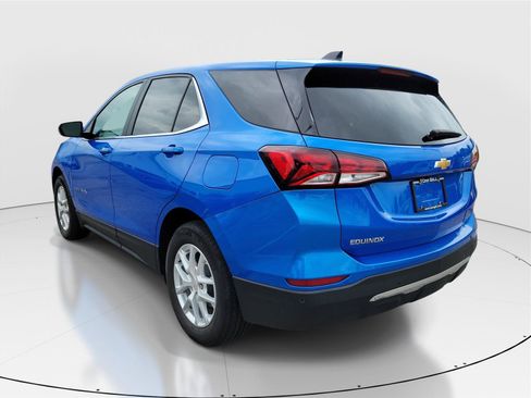 Used 2024 Chevrolet Equinox LT w/ LPO, Floor Liner Package FWD image 3