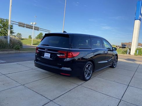 Used 2023 Honda Odyssey Elite image 10