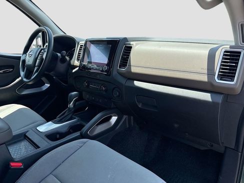 Used 2024 Nissan Frontier SV w/ Technology Package RWD image 25