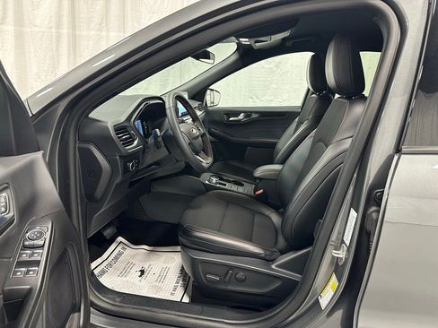 Used 2025 Ford Escape ST-Line image 10