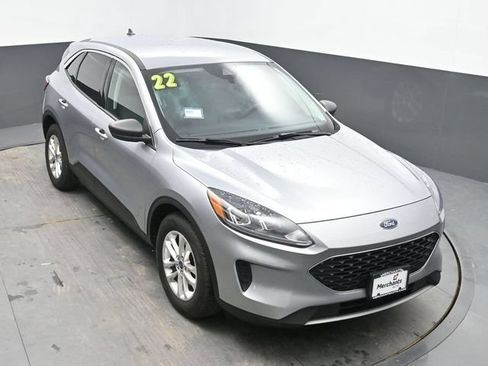 Used 2022 Ford Escape SE FWD image 25