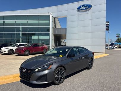 Used 2024 Nissan Altima 2.5 SR