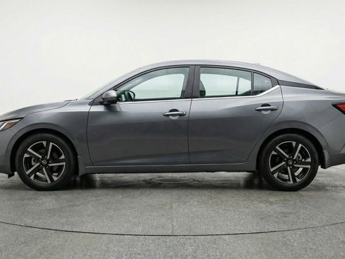 Used 2025 Nissan Sentra SV image 5