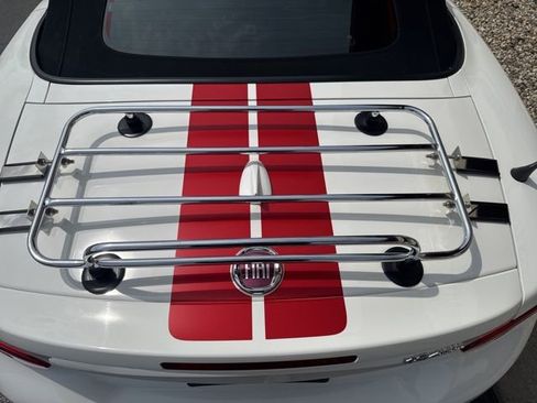 Used 2019 FIAT 124 Spider Classica w/ Technology Group RWD image 8