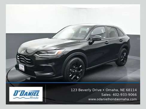 Used 2024 Honda HR-V Sport image 1