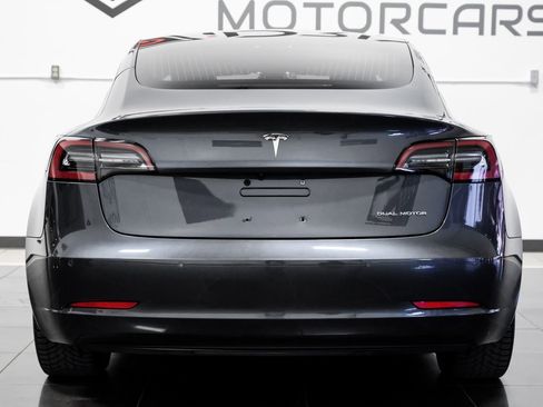 Used 2018 Tesla Model 3 Long Range image 17