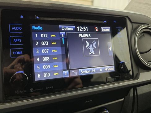 Used 2019 Toyota Tacoma TRD Off-Road image 49