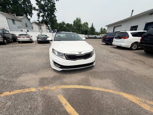 Used 2013 Kia Optima EX FWD image 4