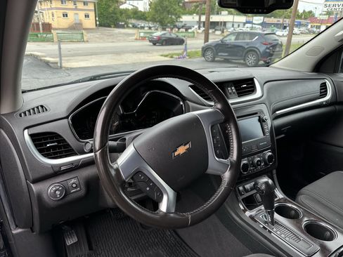 Used 2016 Chevrolet Traverse LT AWD/4WD image 16