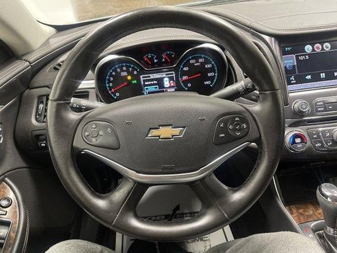 Used 2015 Chevrolet Impala LTZ FWD image 23