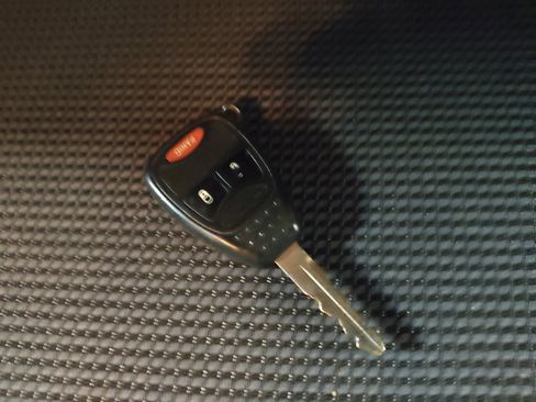 Used 2017 Jeep Compass Sport w/ Power Value Group image 32