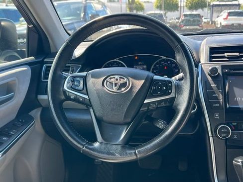 Used 2017 Toyota Camry XSE FWD image 12