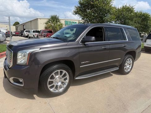 Used 2015 GMC Yukon Denali w/ Touring Package RWD image 19