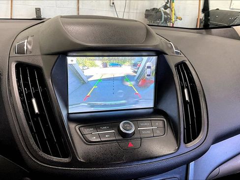 Used 2019 Ford Escape SE AWD/4WD image 14
