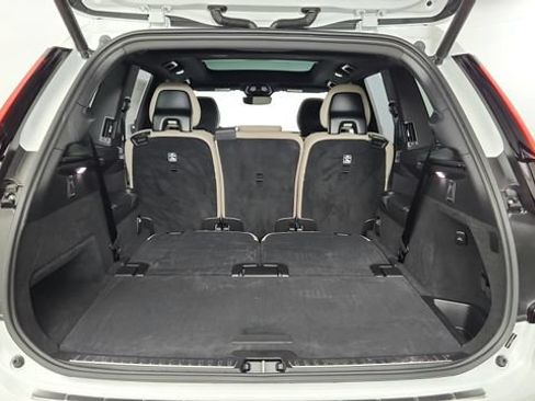Certified 2026 Volvo XC90 B6 Plus w/ Protection Package Premier AWD/4WD image 42
