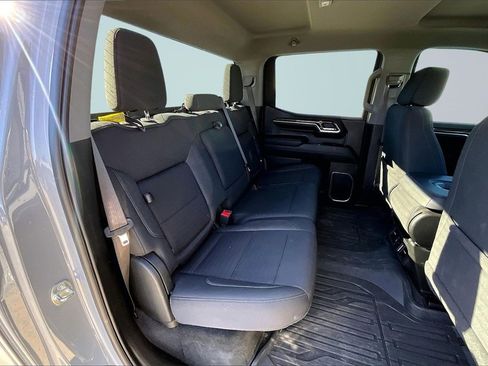 Used 2024 GMC Sierra 1500 Elevation image 29