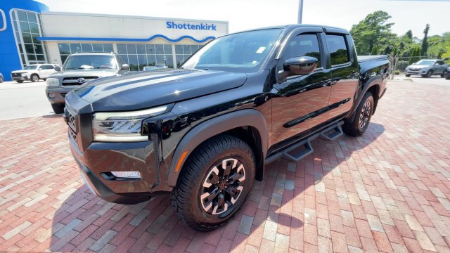 Used 2023 Nissan Frontier PRO-4X w/ Pro Convenience Package AWD/4WD image 5