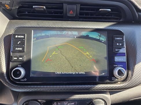 Used 2022 Nissan Kicks SV image 11