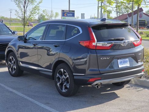 Used 2019 Honda CR-V Touring image 5
