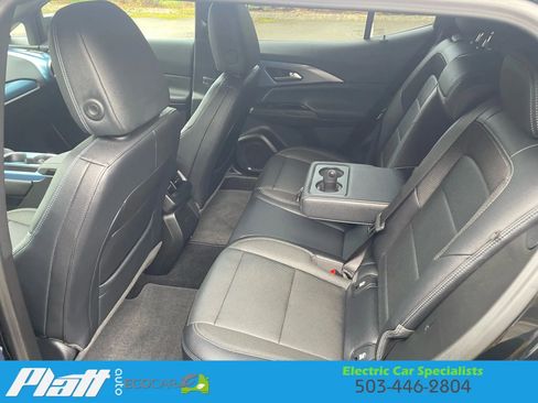 Used 2024 Chevrolet Equinox EV LT image 38