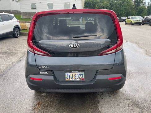 Used 2021 Kia Soul LX FWD image 2