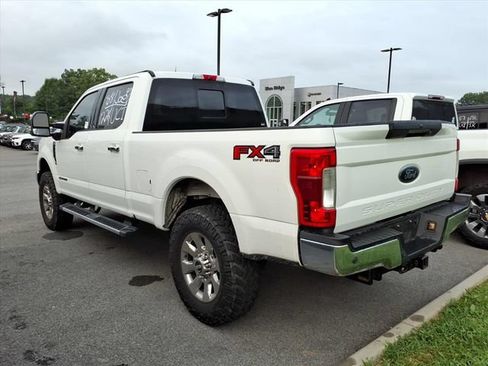 Used 2019 Ford F250 Lariat w/ Lariat Ultimate Package AWD/4WD image 7