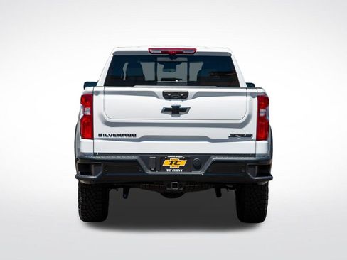 New 2026 Chevrolet Silverado 1500 ZR2 w/ Dark Appearance Package AWD/4WD image 4