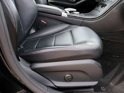 Used 2015 Mercedes-Benz C 300 4MATIC Sedan image 12