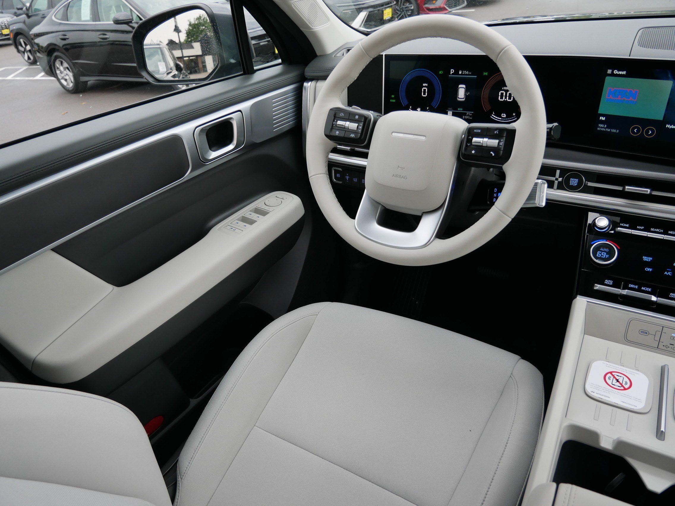 Certified 2026 Hyundai Santa Fe SE AWD/4WD image 9