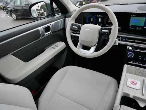 Certified 2026 Hyundai Santa Fe SE AWD/4WD image 9