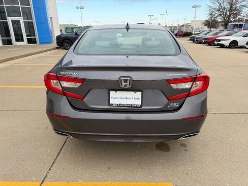 Certified 2019 Honda Accord Touring image 3
