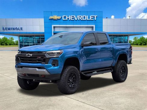 Used 2023 Chevrolet Colorado Z71 w/ LPO, Flex Utility Package AWD/4WD image 2