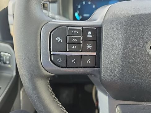 Used 2025 Ford F150 Lariat AWD/4WD image 15