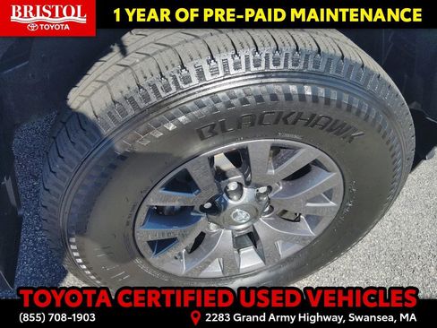 Certified 2022 Toyota Tacoma SR5 AWD/4WD image 10