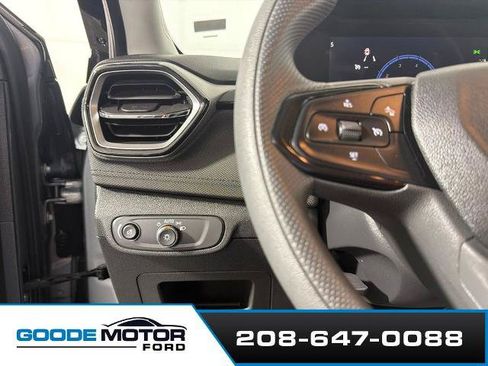 Used 2025 Chevrolet TrailBlazer LT AWD/4WD image 13