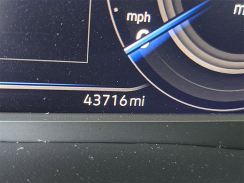 Used 2022 Volkswagen Atlas SE image 27