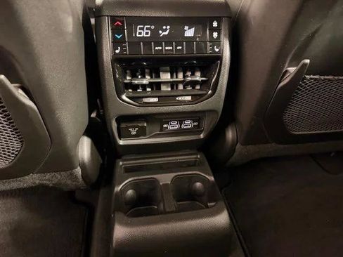 Certified 2024 Jeep Grand Cherokee L Limited AWD/4WD image 33