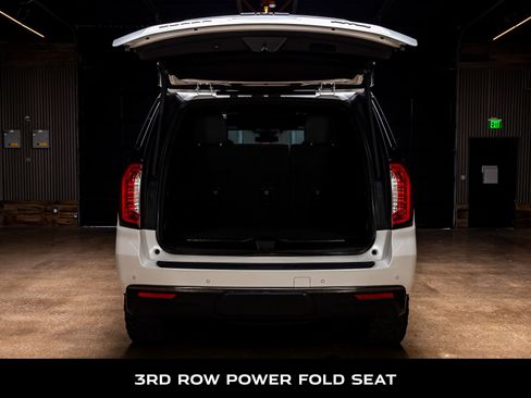 Used 2023 GMC Yukon AT4 image 8