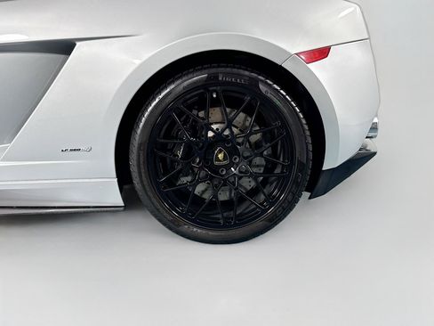 Used 2010 Lamborghini Gallardo LP 560-4 AWD/4WD image 28