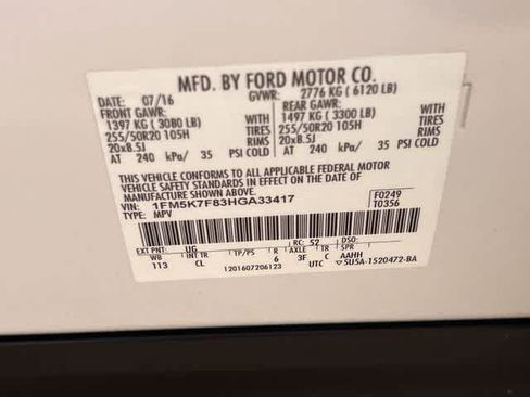 Used 2017 Ford Explorer Limited w/ Equipment Group 301A FWD image 22