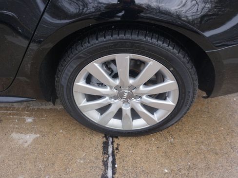 Used 2015 Audi A4 2.0T Premium w/ Audi MMI Navigation image 9