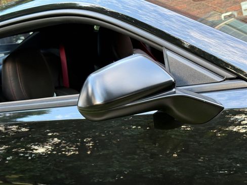 Used 2018 Chevrolet Camaro ZL1 RWD image 31
