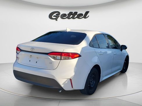 Used 2023 Toyota Corolla LE FWD image 3