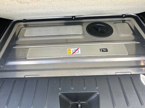 Used 2016 BMW i3 w/ Range Extender image 12