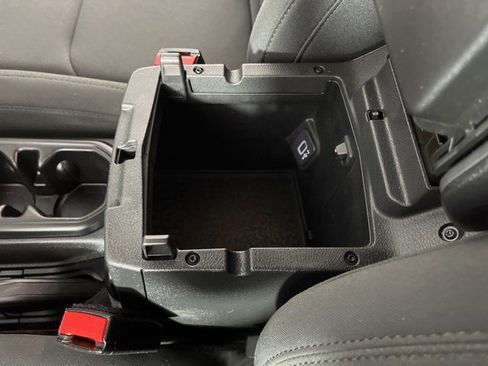 Used 2022 Jeep Gladiator Sport image 25