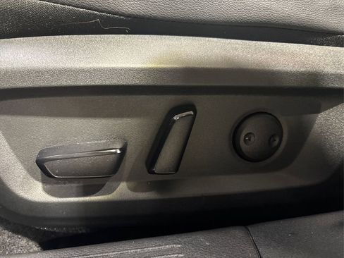 Used 2021 Nissan Rogue SL w/ Premium Package image 40