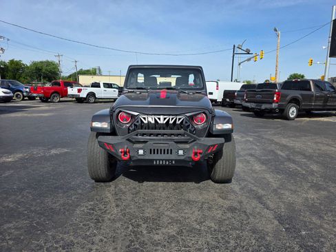 Used 2019 Jeep Wrangler Unlimited Sahara w/ Safety Group AWD/4WD image 22